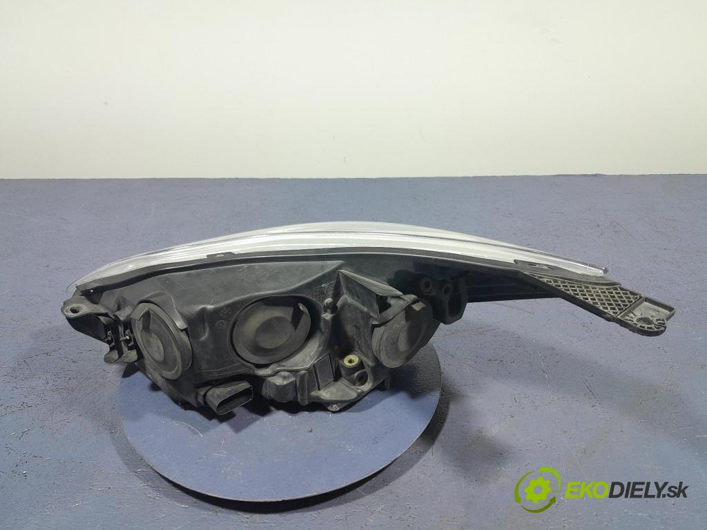 Ford Focus 0 Reflektor: v pravo: BM51- 13D154
