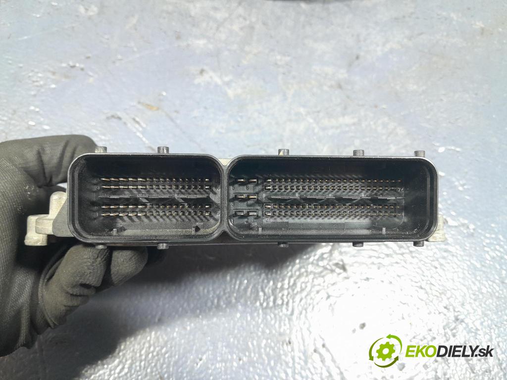 Fiat Bravo 2007 riadiaca jednotka Motor: 51809689