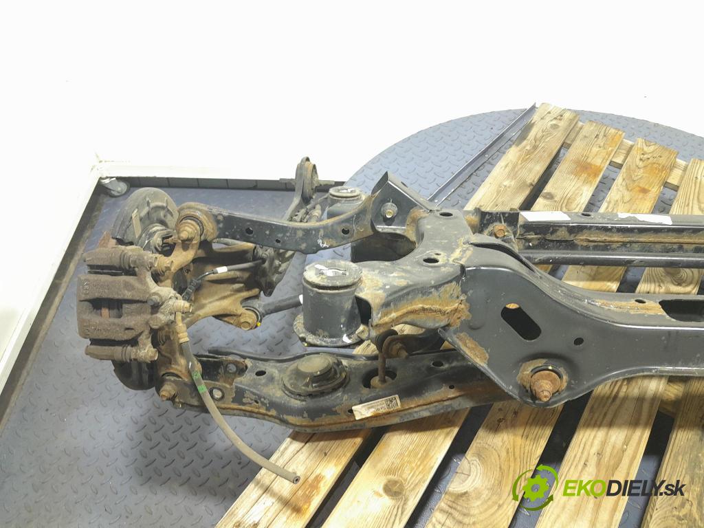 Hyundai Tucson 2016 výstuha Pozastavenia: zad 