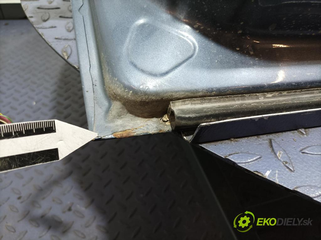 Fiat Bravo 2007 dvere Predné pravé 