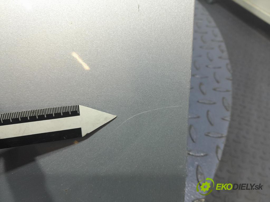 Vw Golf 2008 dvere Predné Vľavo: