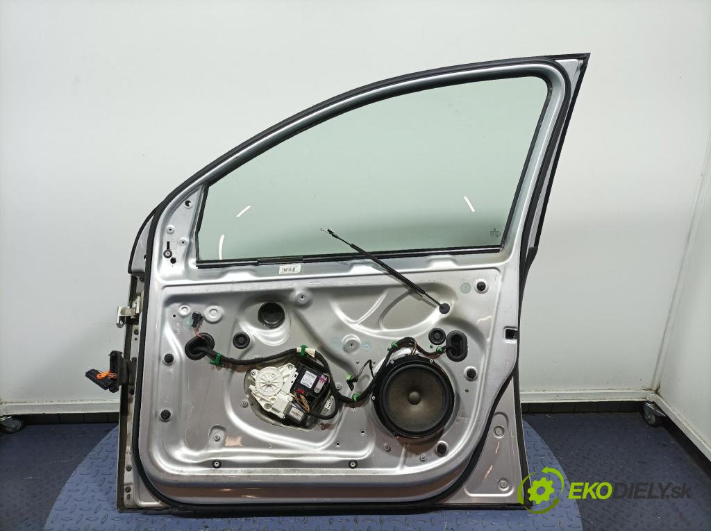 Vw Golf 2008 dvere Predné pravé