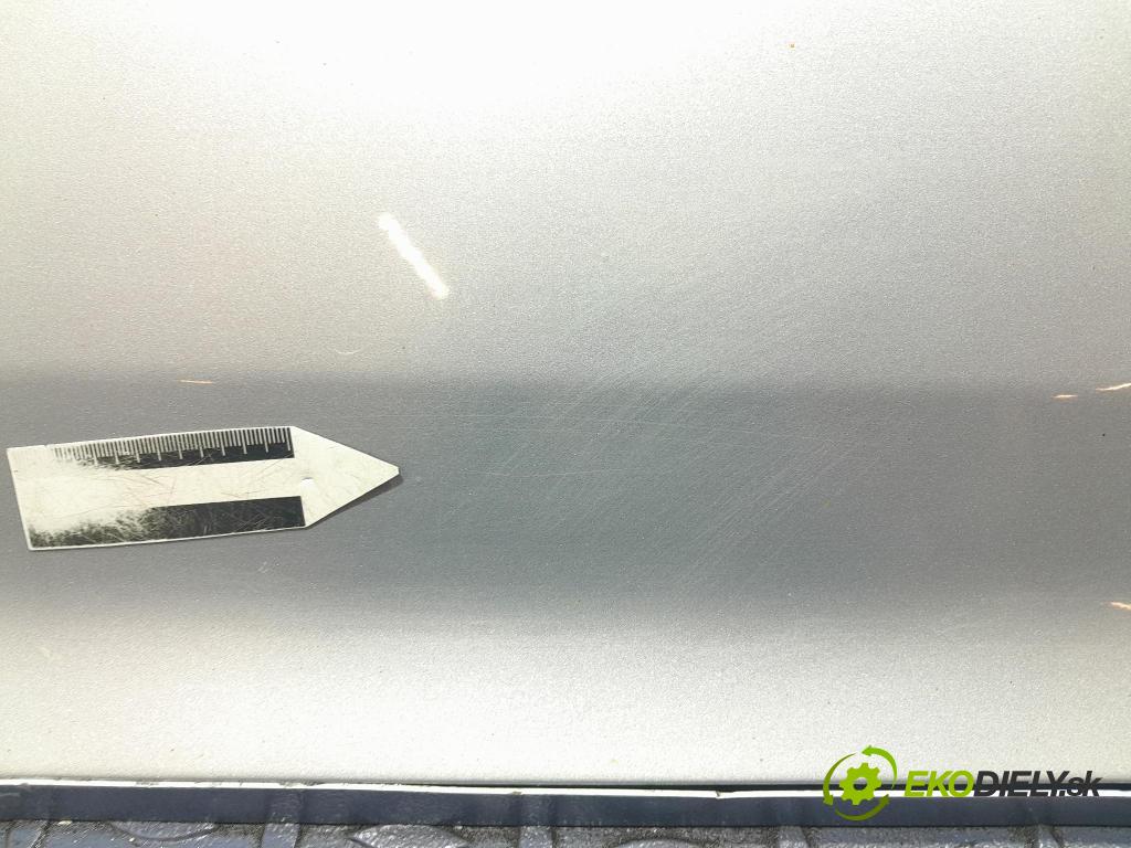 Vw Golf 2008 dvere Predné pravé