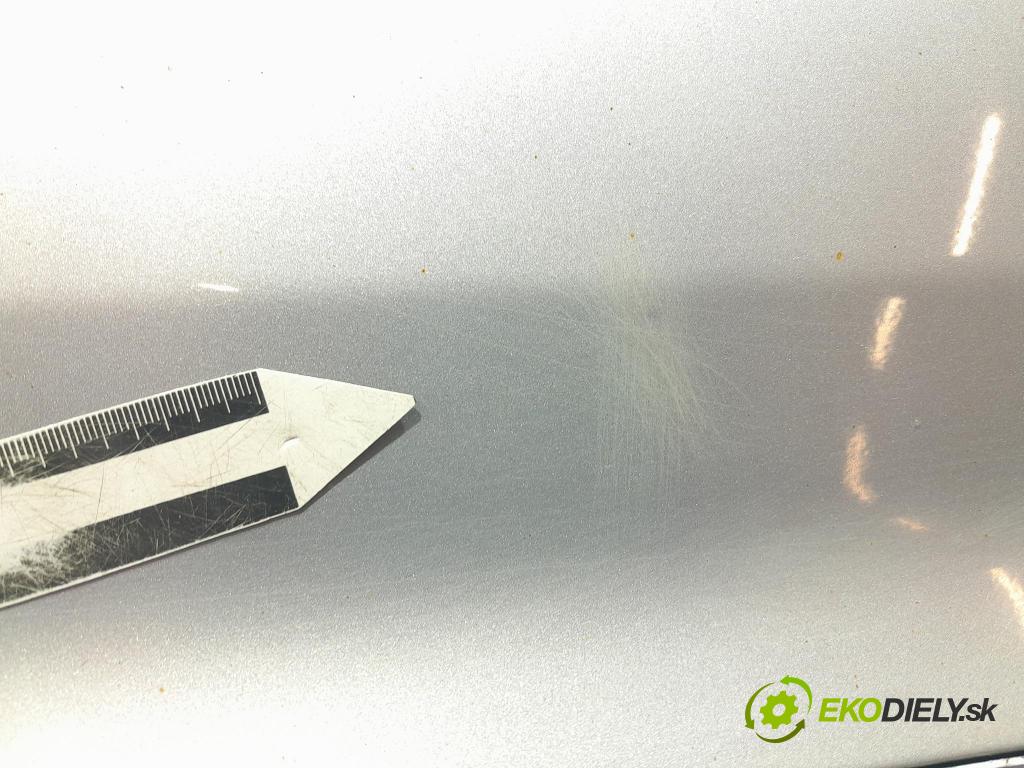 Vw Golf 2008 dvere Predné pravé