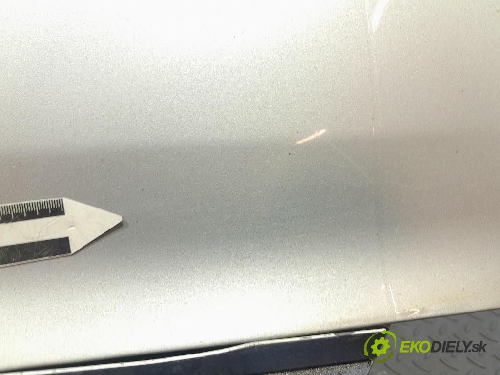 Vw Golf 2008 dvere Predné pravé