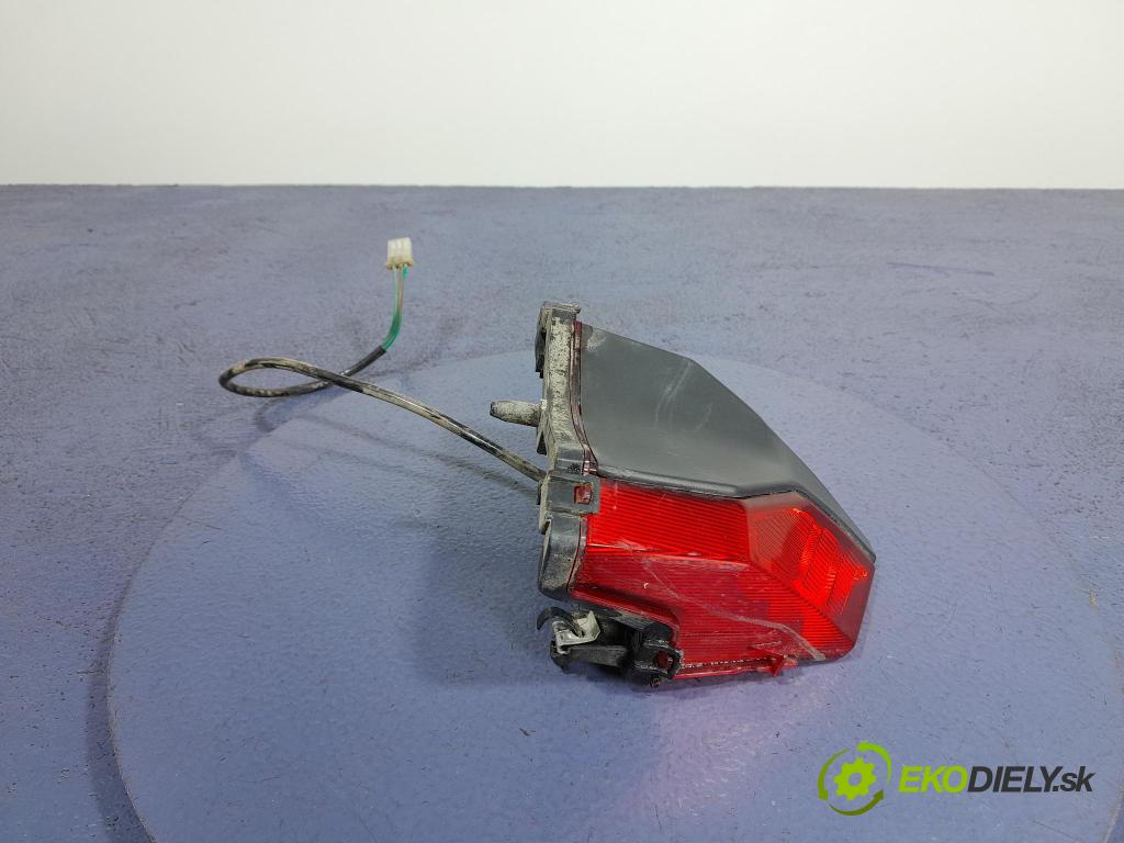 Barton Gt 125 2023 svetlo / reflektor zad ľavá Vnútri: