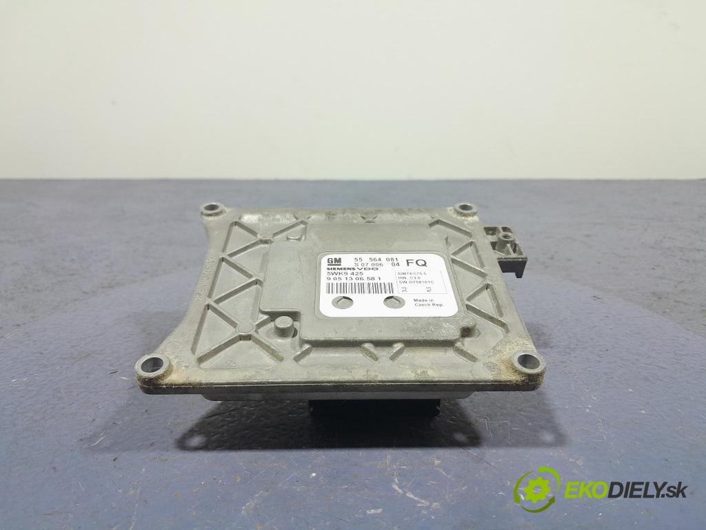 Opel Zafira 2009 riadiaca jednotka Motor: 55564081