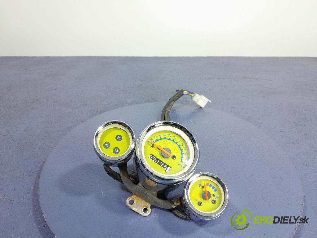 Adams Jl125t-10 2006 prístrojovka/ budíky