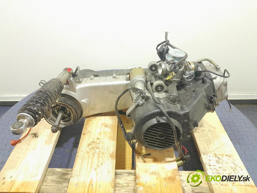 Adams Jl125t-10 2006 motor Benzín: