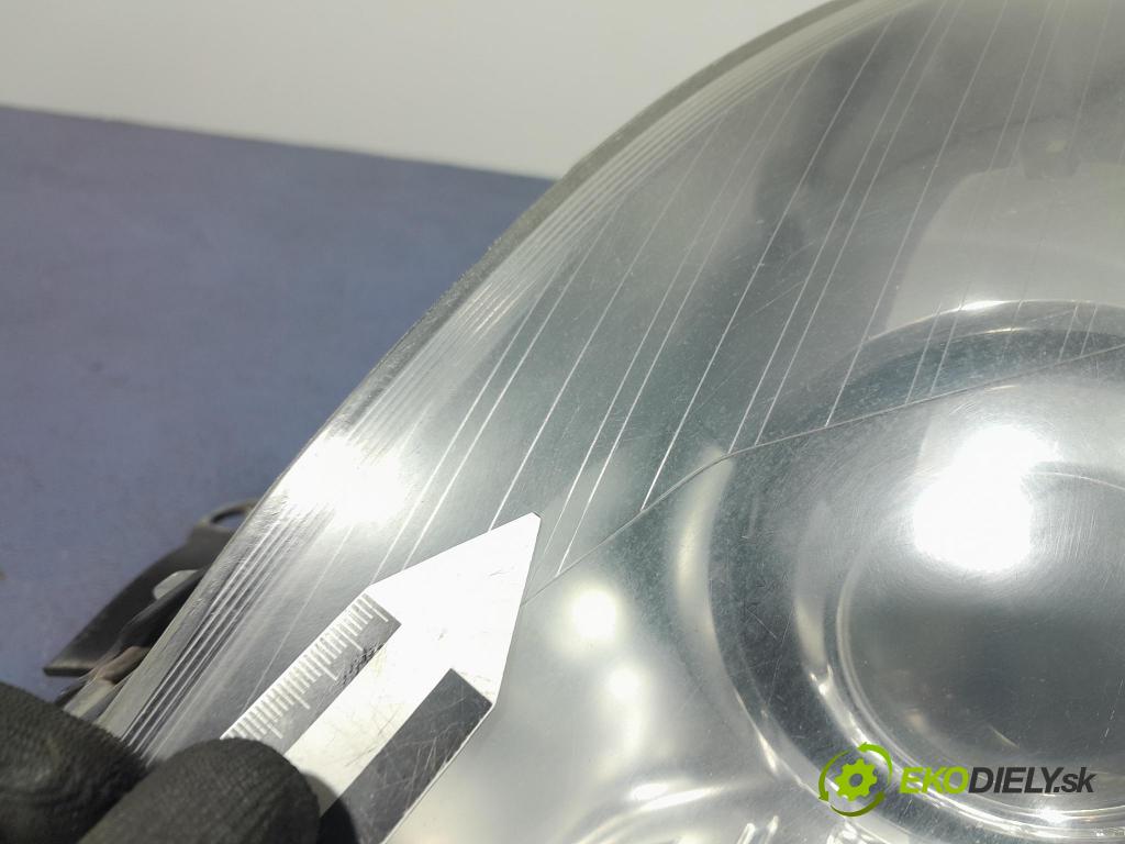 Opel Zafira 2009 Reflektor: Vľavo: 13252470