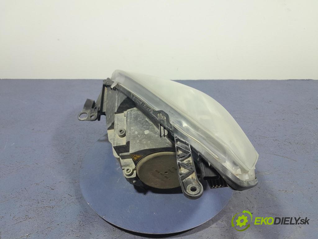 Opel Zafira 2009 Reflektor: v pravo: 13252471