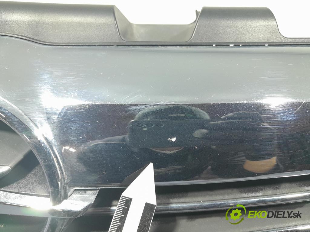 Opel Zafira 2009 miežka / Gril: 13247327