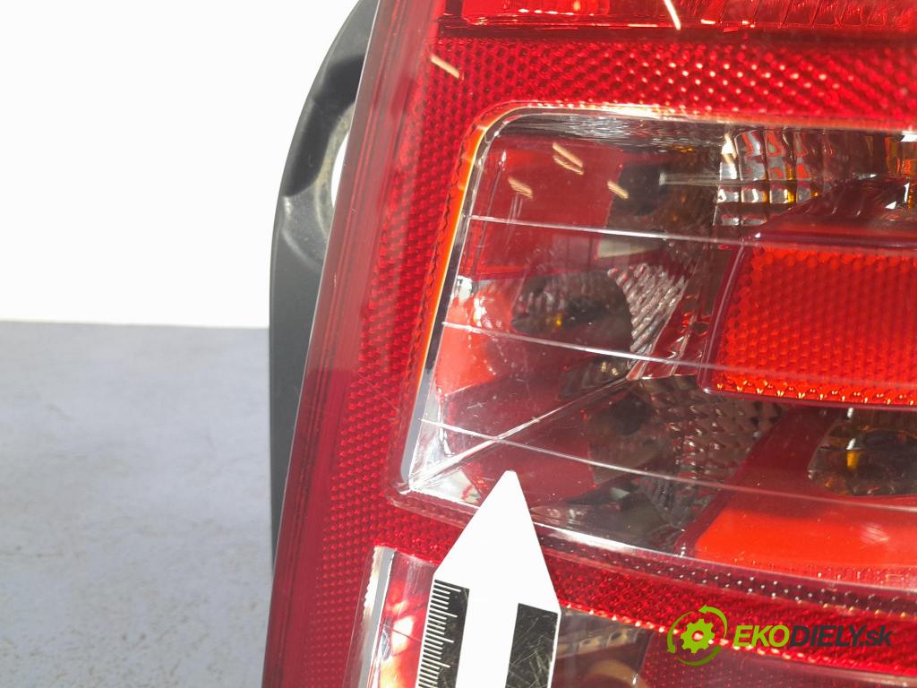 Opel Zafira 2009 svetlo / reflektor zad Prava: Vonkajsia: