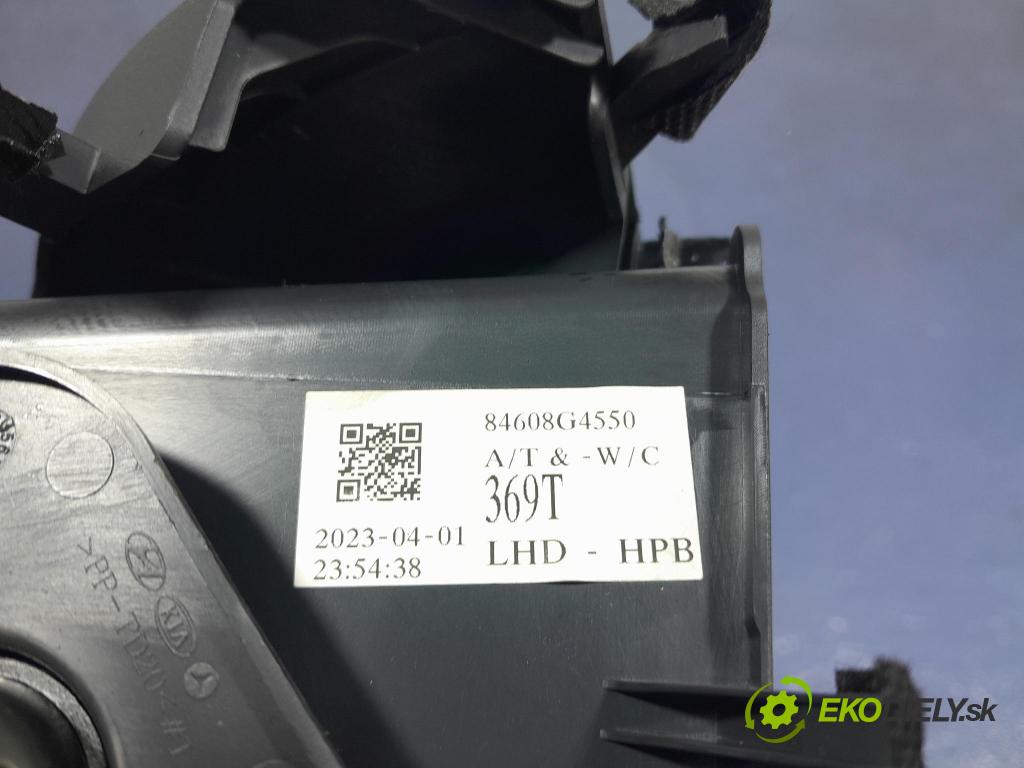 Hyundai I30 2023 kryt Plast: Interiéry: 84651-G4700
