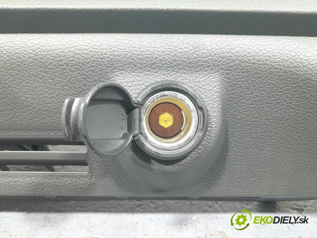 Hyundai I30 2023 kryt Plast: Interiéry: 85920-G4800