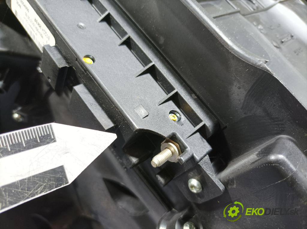 Opel Zafira 2009 radiator 13142030