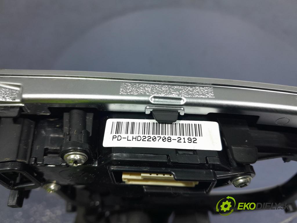 Hyundai I30 2023 kryt Plast: Interiéry: 