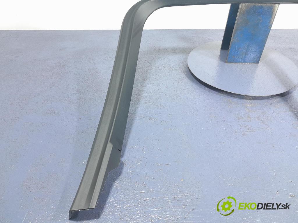 Bmw X5 2023 kryt Plast: Interiéry: 7445504