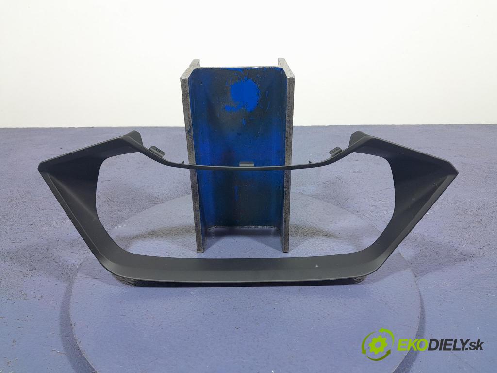 Bmw X5 2023 kryt Plast: Interiéry: 9399310