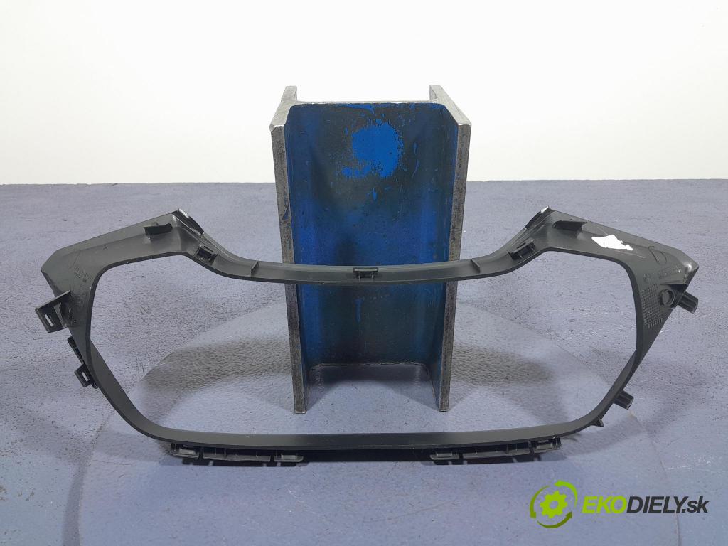 Bmw X5 2023 kryt Plast: Interiéry: 9399310