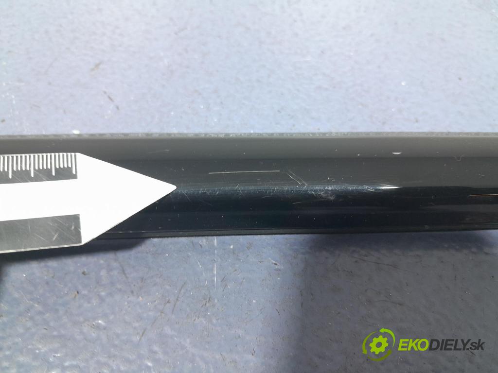 Bmw X5 2023 lišta Dekoratívne: