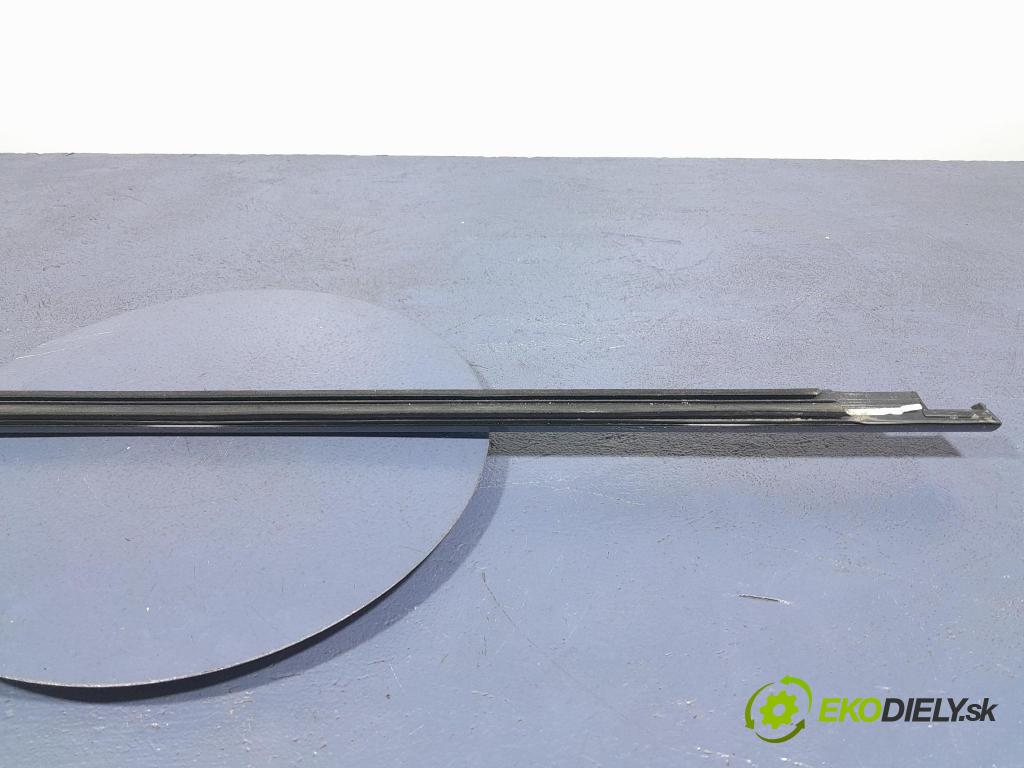 Bmw X5 2023 lišta Dekoratívne: