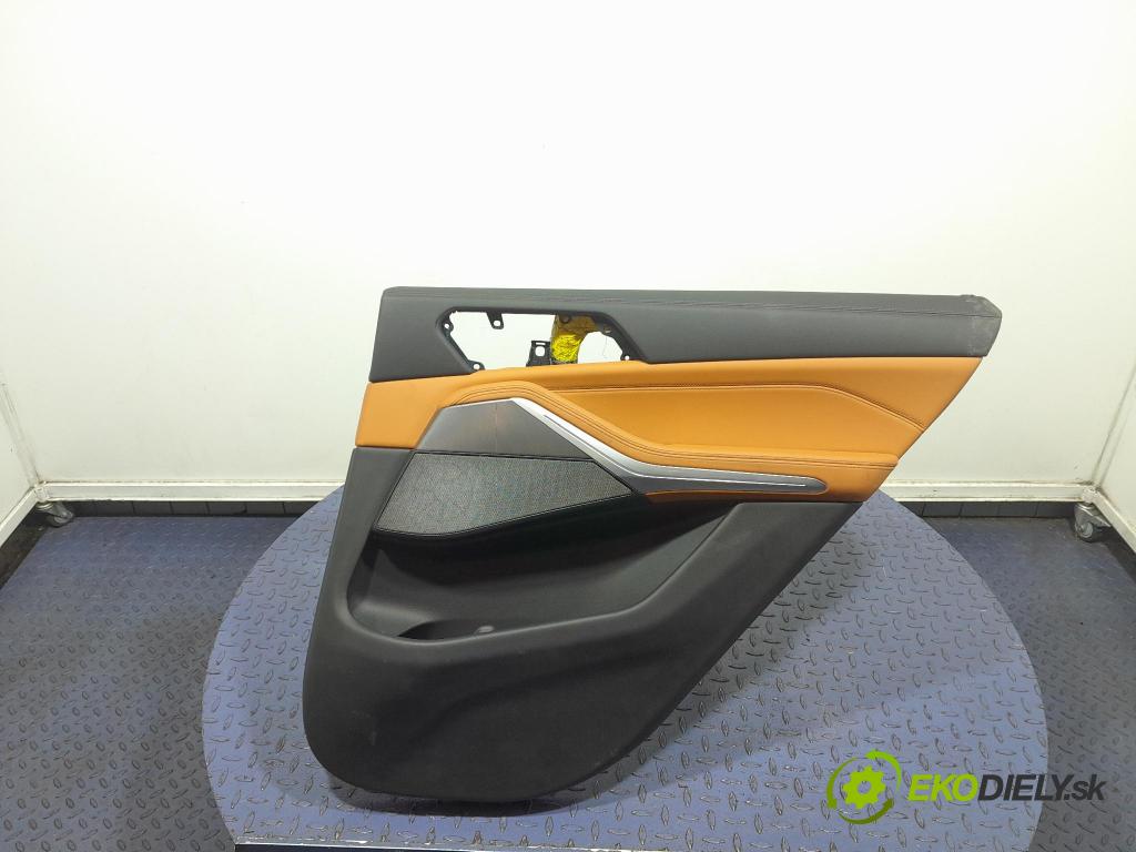 Bmw X5 2023 Čalounictví: dvere zad Prava: 