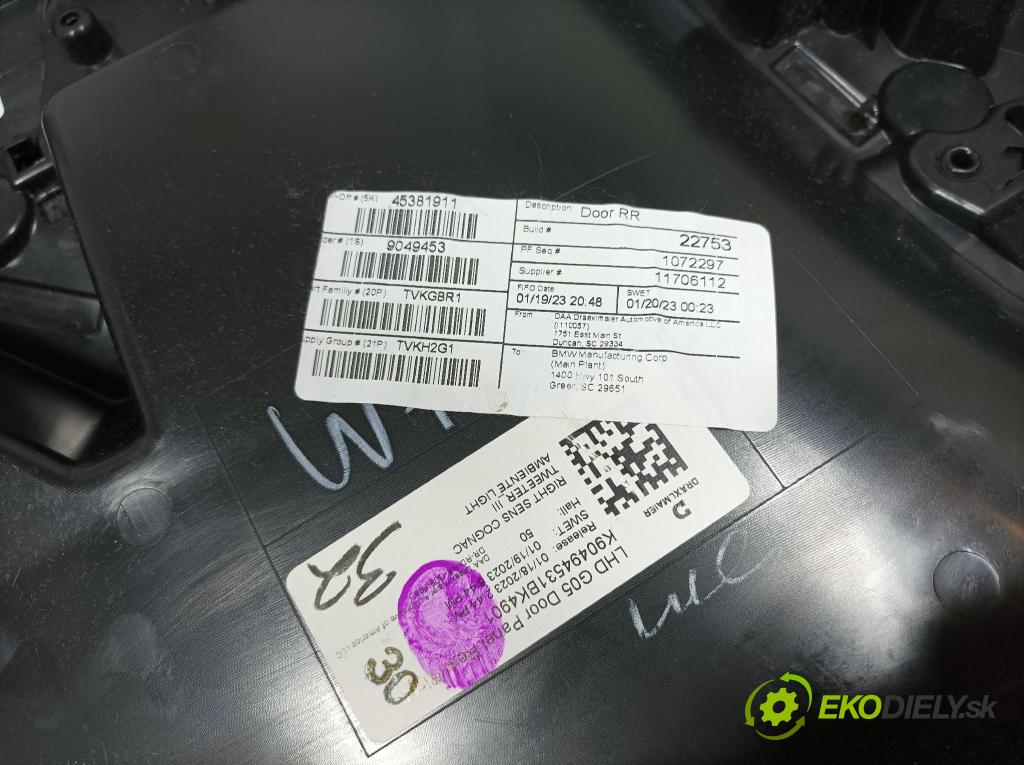 Bmw X5 2023 Čalounictví: dvere zad Prava: 