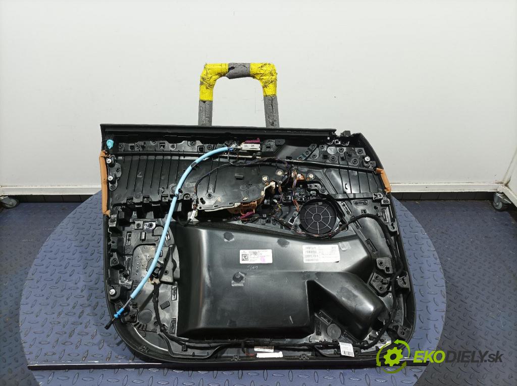 Bmw X5 2023 Čalounictví: dvere Predné Prava: