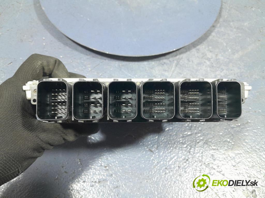 Bmw X5 2023 riadiaca jednotka Motor: 7100409
