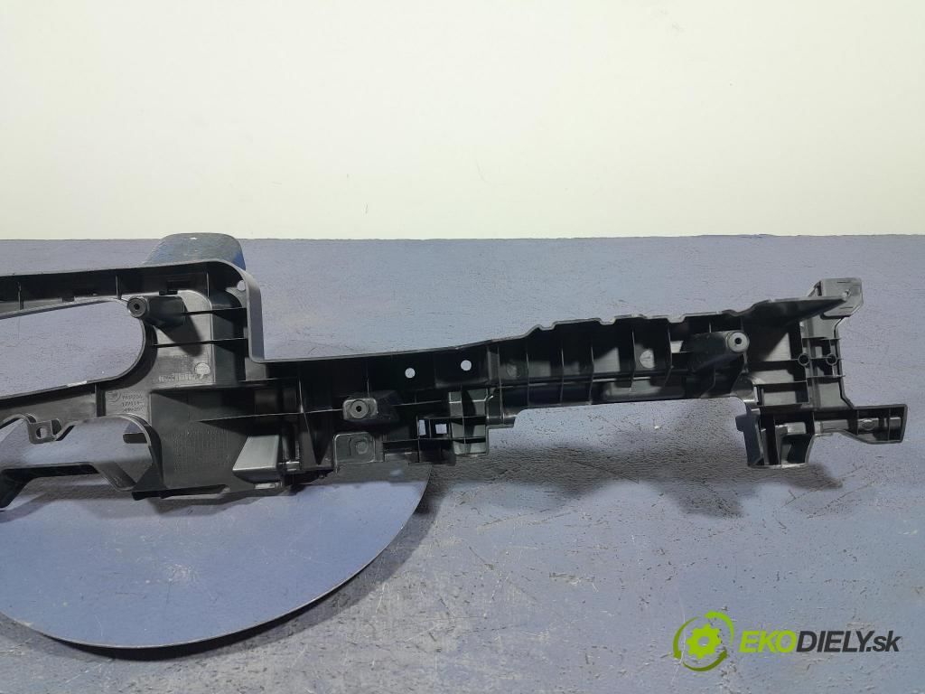 Bmw X5 2023 lišta kufra: 7438236