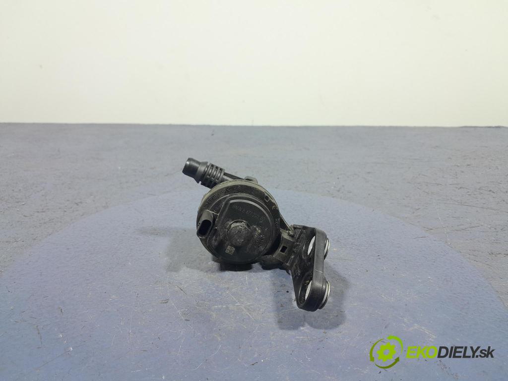 Bmw X5 2023 čerpadlo Voda: 8477210