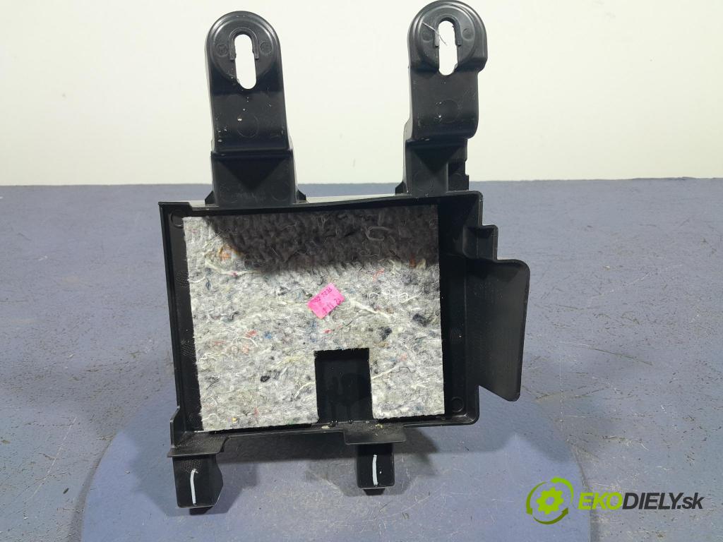 Bmw X5 2023 kryt Plast: Interiéry: 7466134