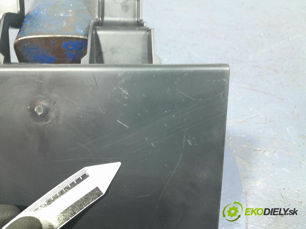 Bmw X5 2023 kryt Plast: Interiéry: 7466134
