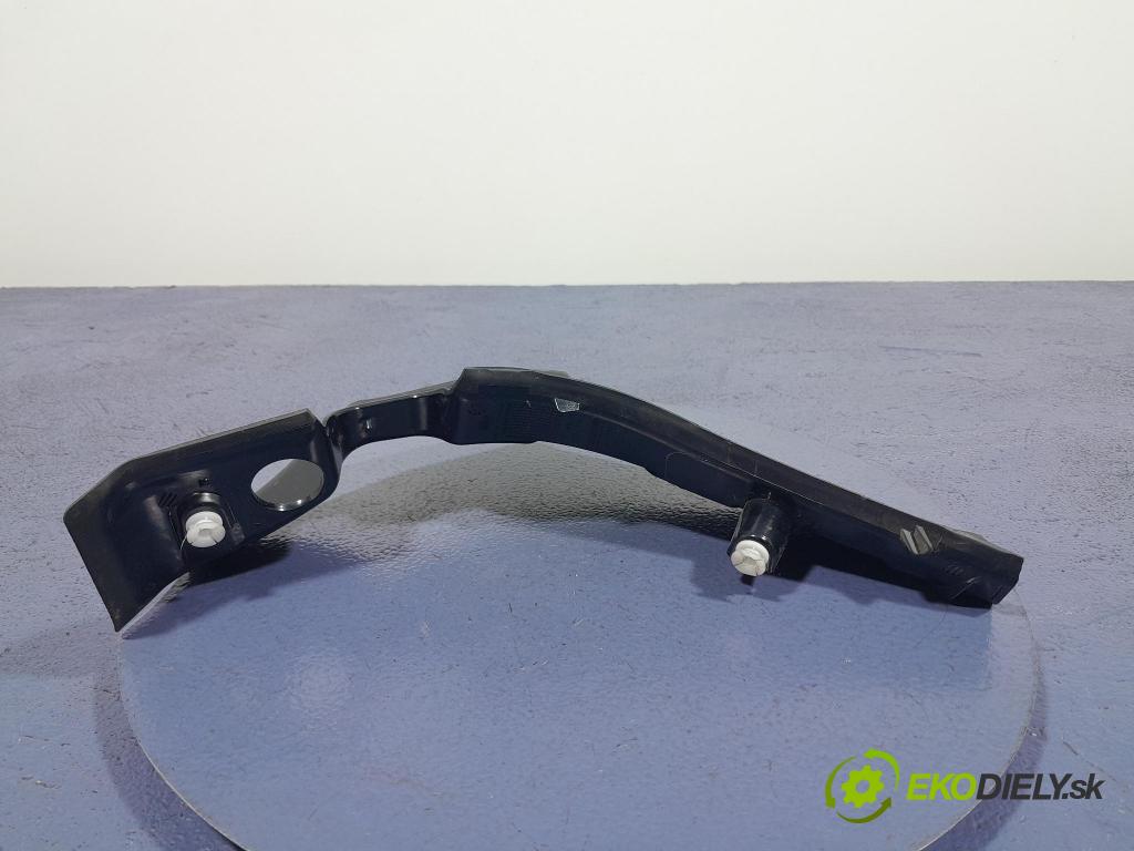Bmw X5 2023 kryt Plast: Interiéry: 9491404