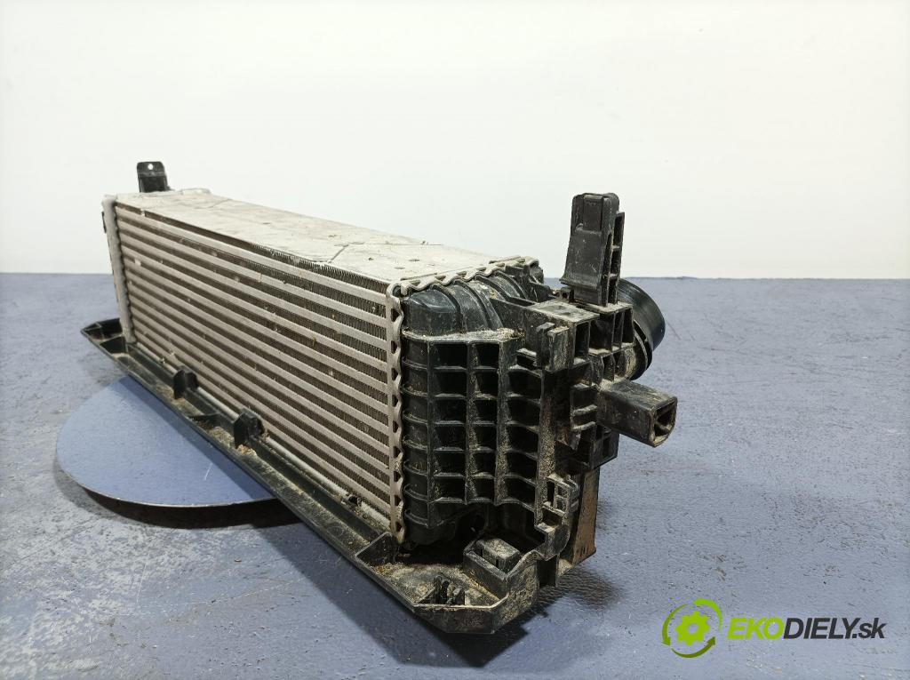 Bmw X5 2023 chladič Vzduch: 8584127