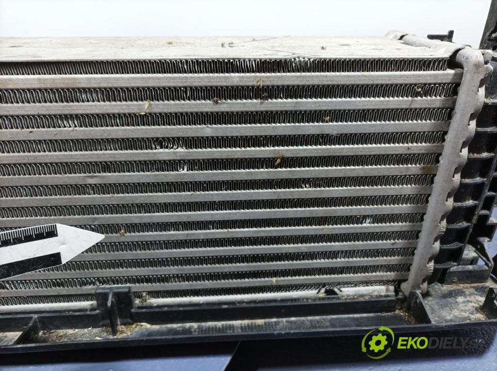 Bmw X5 2023 chladič Vzduch: 8584127