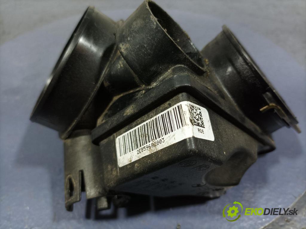 Bmw X5 2023 rúrka Vzduch: 8596828