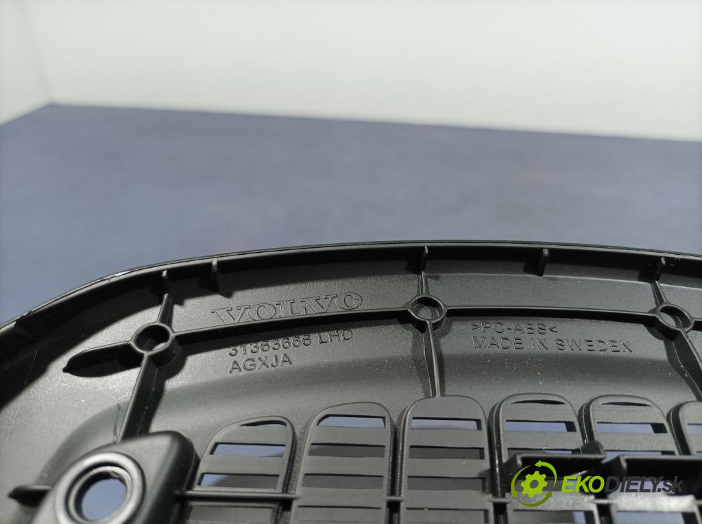 Volvo Xc90 2016 kryt Plast: Interiéry: 31363690