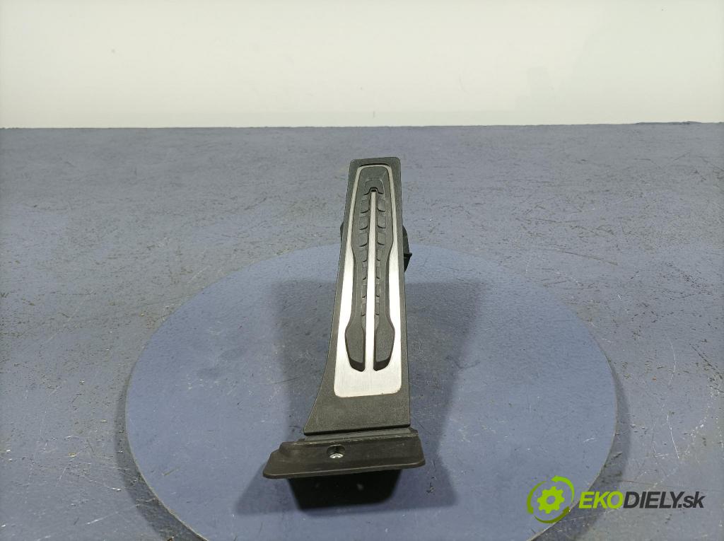 Bmw X5 2023 pedal Plyn: 6889820