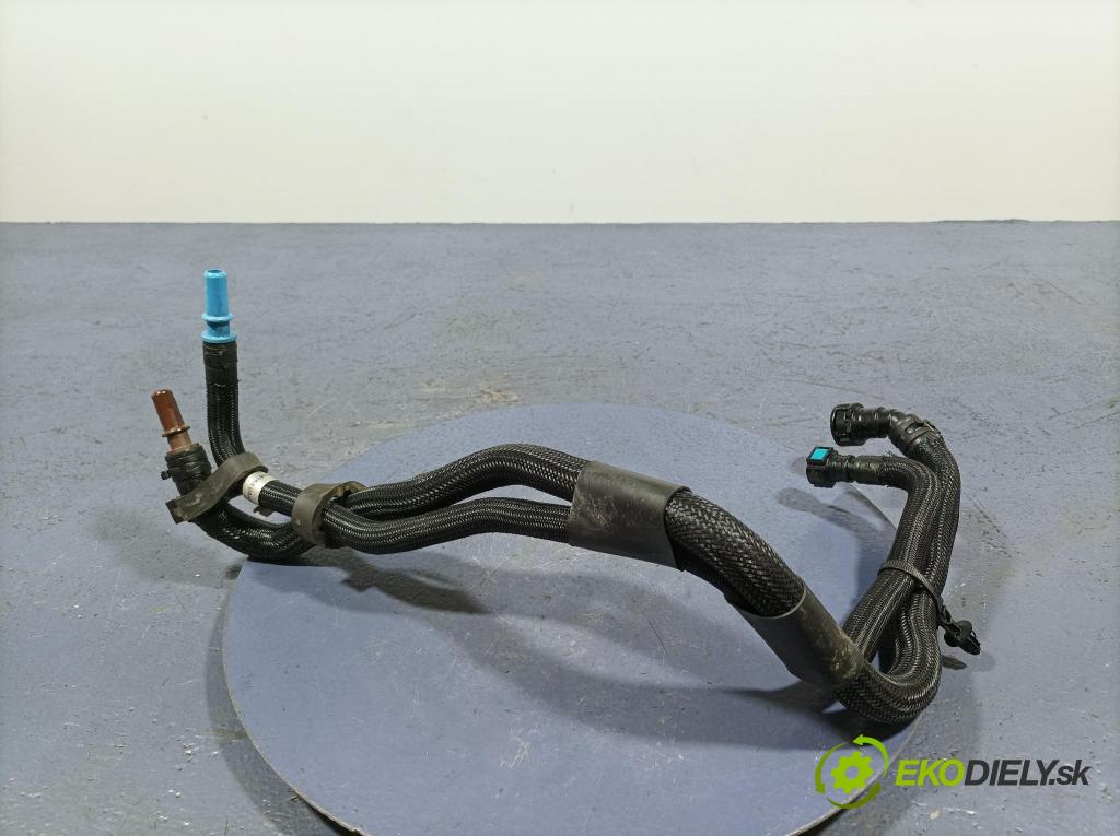 Bmw X5 2023 rúrka paliva 8598163