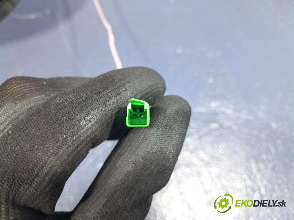 Volvo Xc90 2016 kryt Plast: Interiéry: 31363649