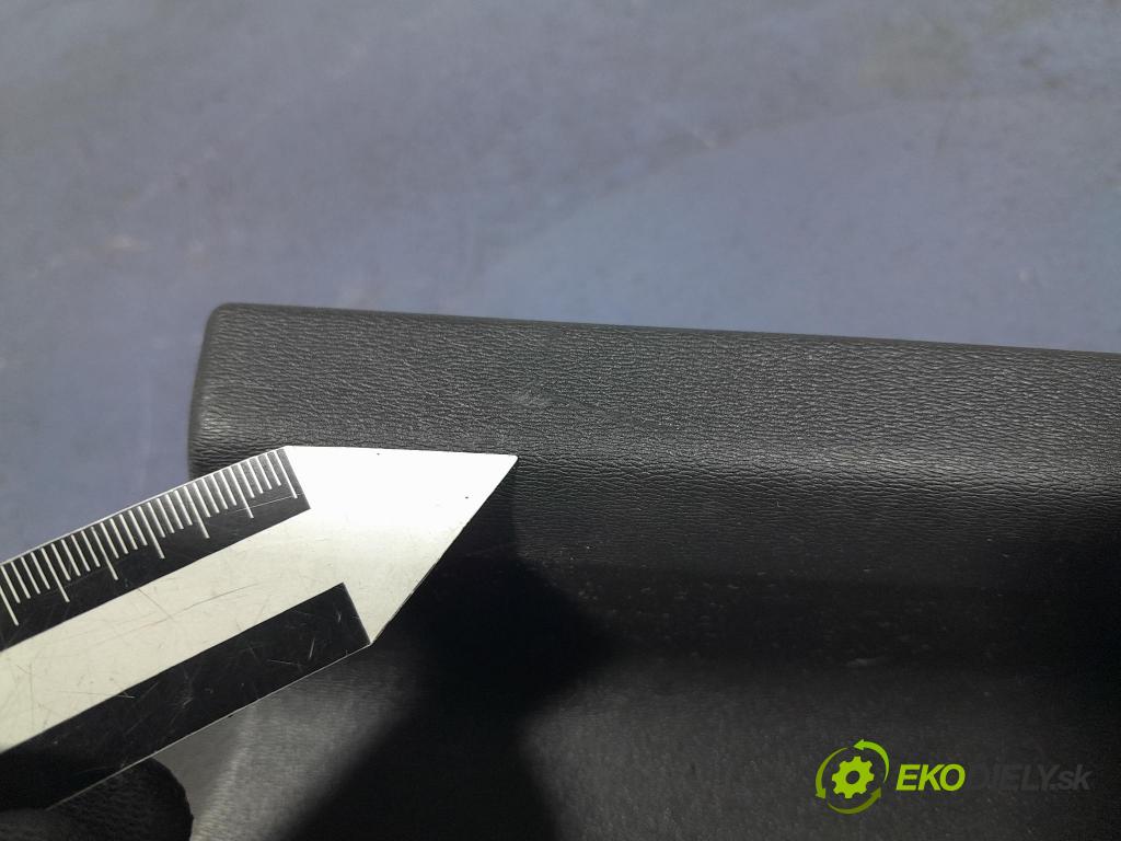 Volvo Xc90 2016 kryt Plast: Interiéry: 31363747