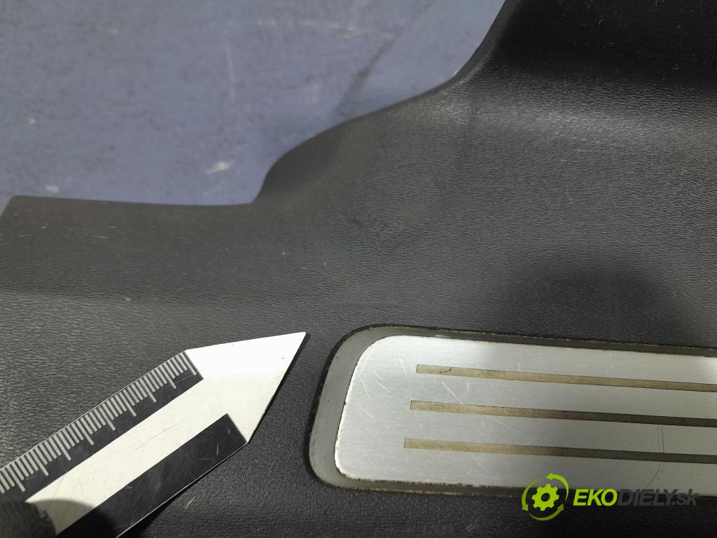 Volvo Xc90 2016 kryt Plast: Interiéry: 31363747