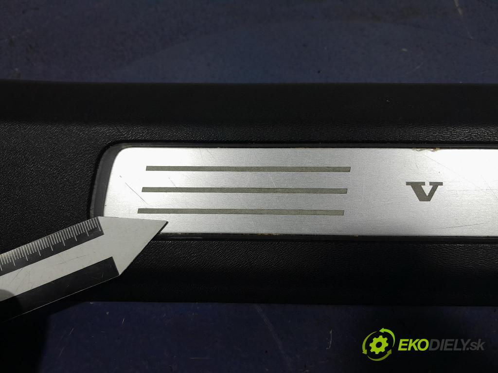 Volvo Xc90 2016 kryt Plast: Interiéry: 31363642