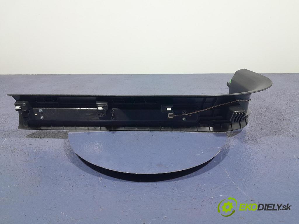 Volvo Xc90 2016 kryt Plast: Interiéry: 31363642