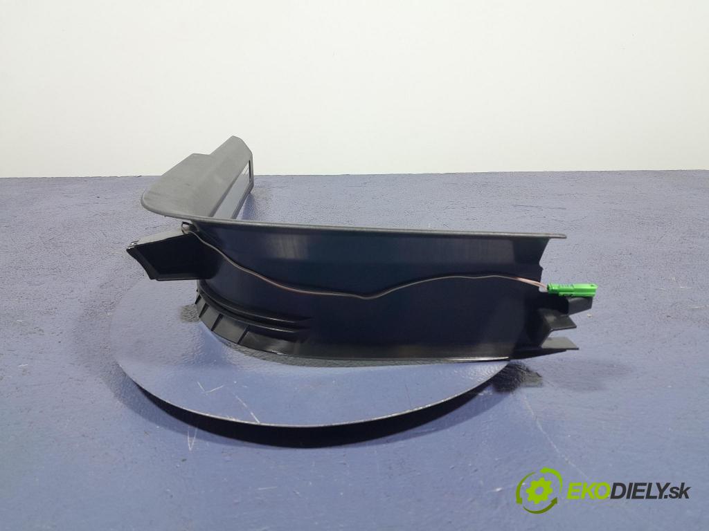 Volvo Xc90 2016 kryt Plast: Interiéry: 31363642