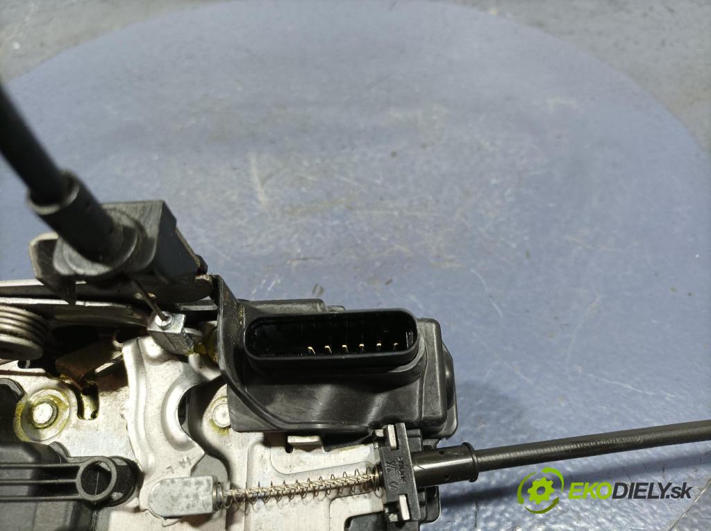 Volvo Xc90 2016 zámok dvere Predné Vľavo: 31349890