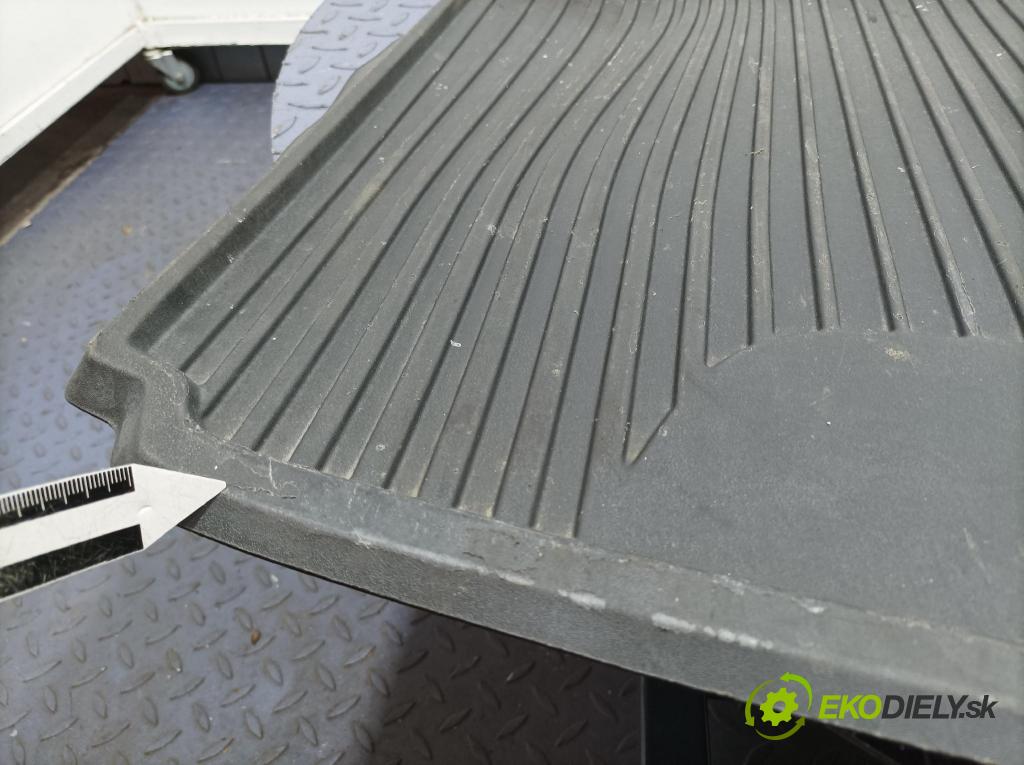 Volvo Xc90 2016 koberec do auta 31435462