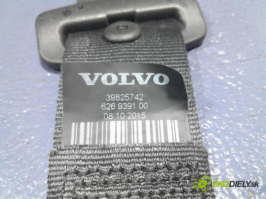 Volvo Xc90 2016 kokpit,pristrojová doska